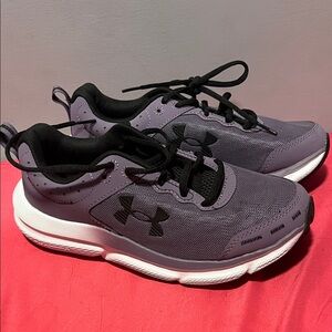 Under Armour Violet and Black Athletic Shoes